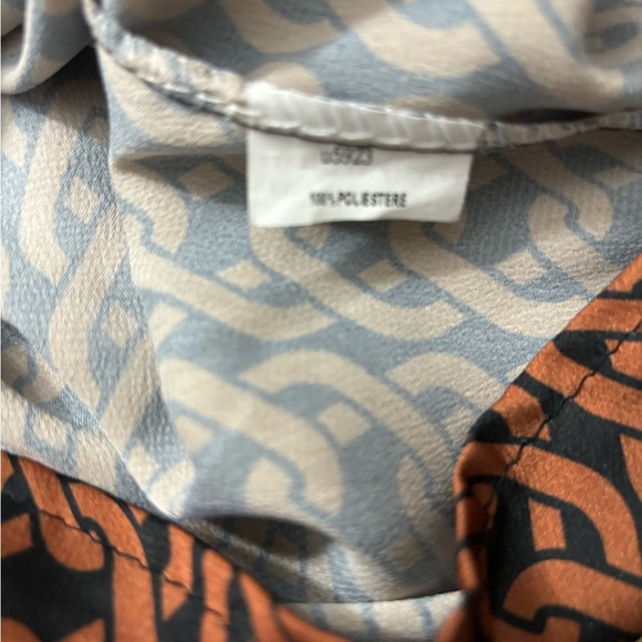 New Collection 3/4 sleeve roll tab  tie top. EUC - Picture 4 of 4